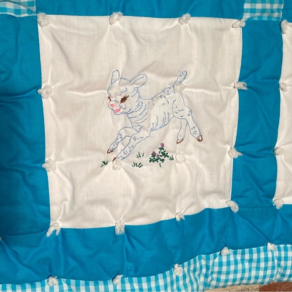 Vintage Handmade Embroidered Baby Tie Quilt 48” x 50” - Picture 10 of 12